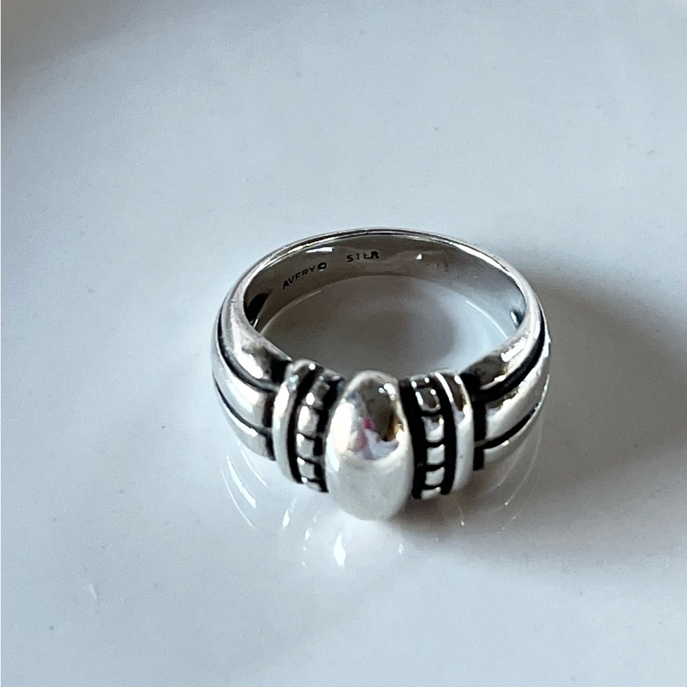 Retired James Avery Thatch Ring Size 7